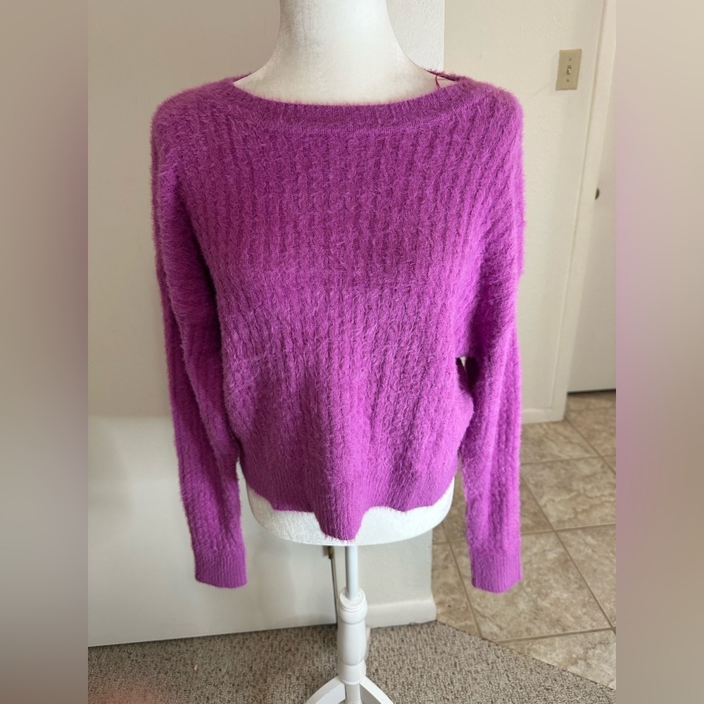 New with tag Hippie Rose sweater pink